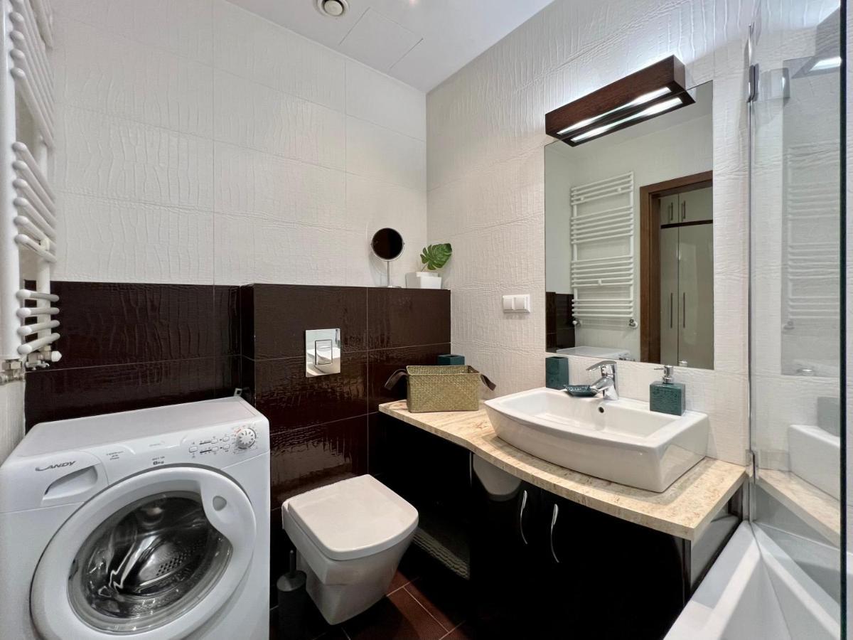 Platinum Tower Green Star Apart Apartment Warsaw Exterior photo