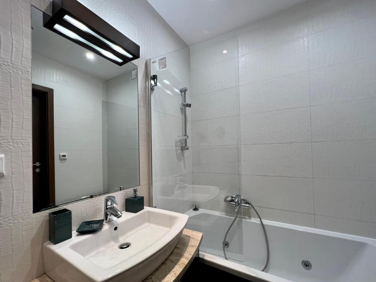 Platinum Tower Green Star Apart Apartment Warsaw Exterior photo