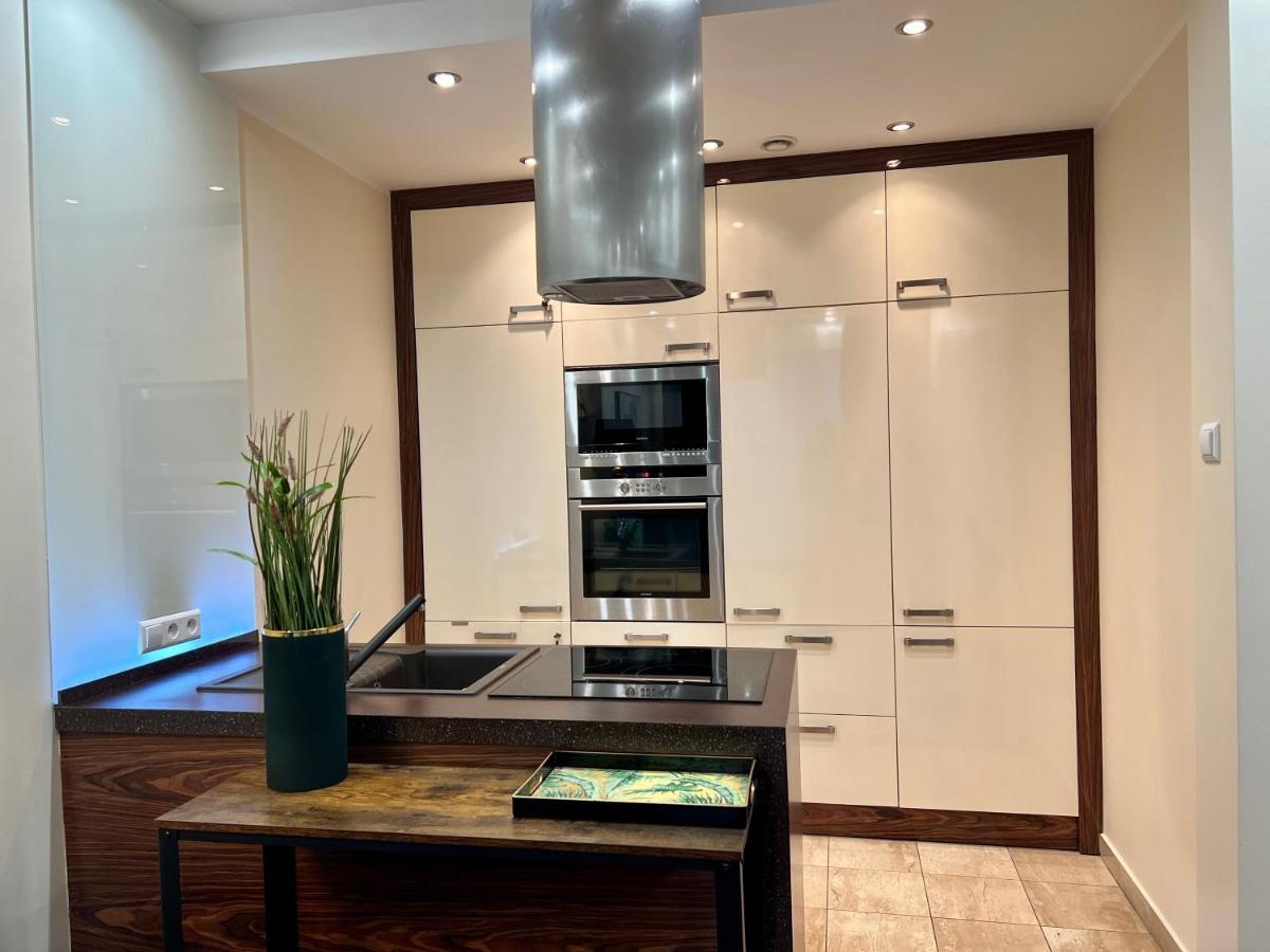 Platinum Tower Green Star Apart Apartment Warsaw Exterior photo